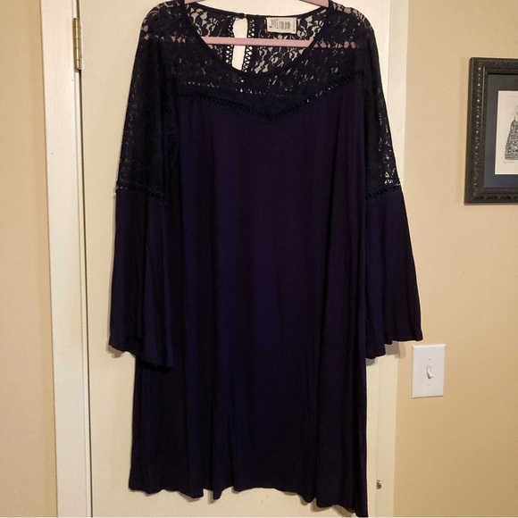 Just Found navy tunic dress with lace detail and bell long sleeve - Picture 6 of 6